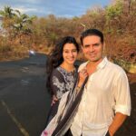 Ashlesha Savant Instagram - The Sun literally melted after the Storm today. The Sunset was spread out like Lava through the Clouds. Golden and bright as if telling us , to stop and take the light in before the monsoon starts in Bombay . The beauty of seeing this city change as the rain commences ❤️❤️❤️❤️❤️❤️ Hope it’s bountiful and a safe rainy season. Nature is Everything.Isnt it. It can transform the most random moments into poetry . #sunset #monsoon #mumbai