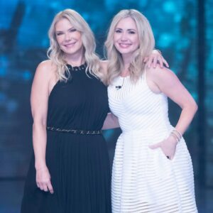 Ashley Jones Instagram - Due super protagoniste di Beautiful, nella soap sono mamma e figlia… nella vita reale due grandi amiche: ora a #Verissimo Katherine Kelly Lang e Ashley Jones 💖
