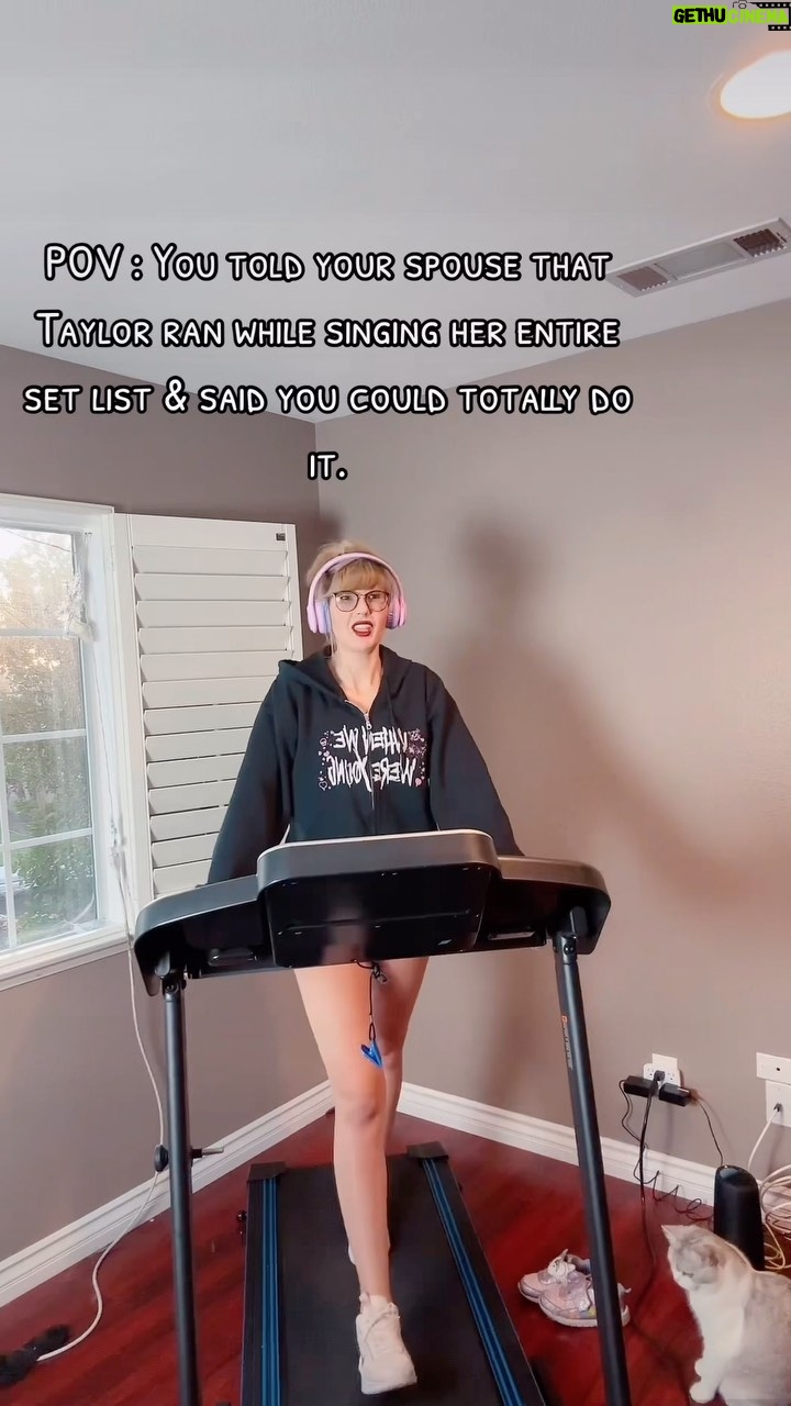 Ashley Leechin - 24.1K Likes - #justashleyathome #excercise #actorsofinstagram #theerastour