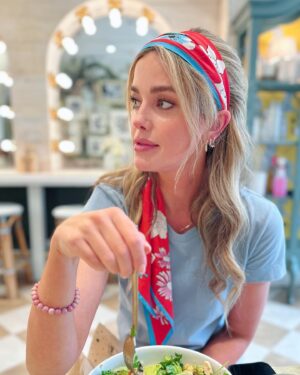 Ashley Newbrough Instagram - “I’ll have what she’s having.”