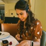 Ashley Argota Instagram - pinkies up ☕️