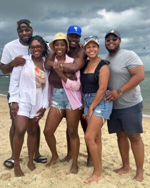 Ashley Blaine Featherson Instagram - Vineyard Vibes🤍

Friendship is a salve. This trip was proof of that✨