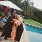 Ashley Blaine Featherson Instagram - May 24’ ✨ Mom & Dad Mother’s Day Family Sisters Dragon Mamas 🐉 Beautiful Children Boobie Girl Adult Baby Bouncer Heaven Last Day In Pre Pregnancy Jeans