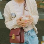 Ashley Liao Instagram - a messy manhattan photo dump (featuring a song i wrote at 3 am about my favourite city and my “this is so good i literally can’t believe it” face🥯)