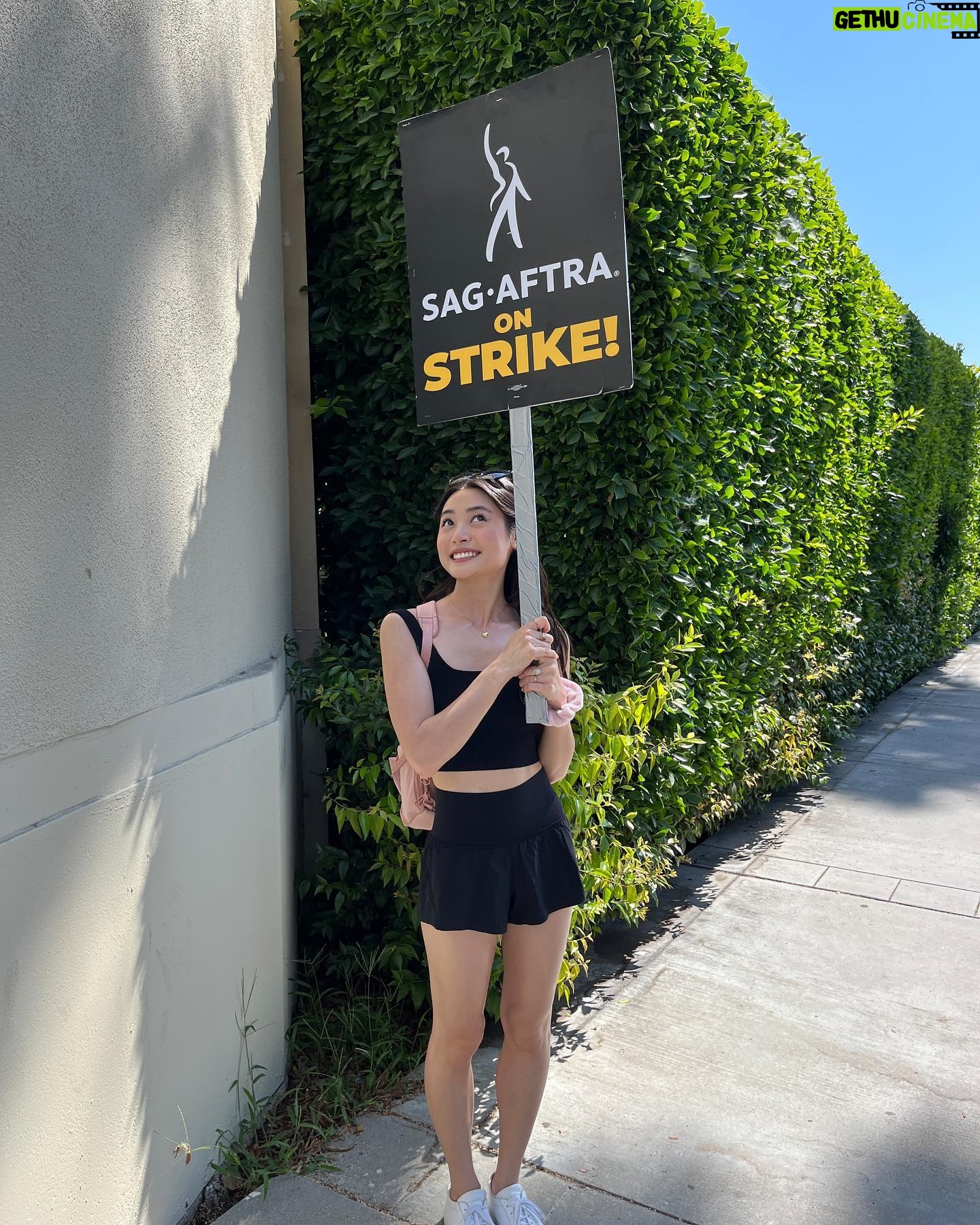 Ashley Liao Instagram - new york and los angeles picket!!! #SAGAftraStrike #SAGAftraStrong #UnionStrong