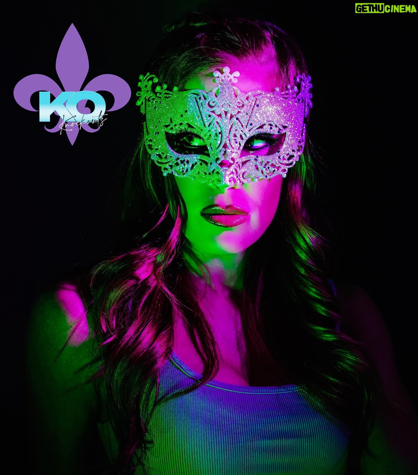 Ashley Lomberger Instagram - Laissez les bons temps rouler 💚💛💜