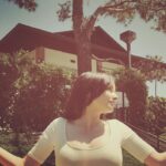 Ashley Rickards Instagram - I’m back!!! 😆 And I missed you all 😘😘😘
