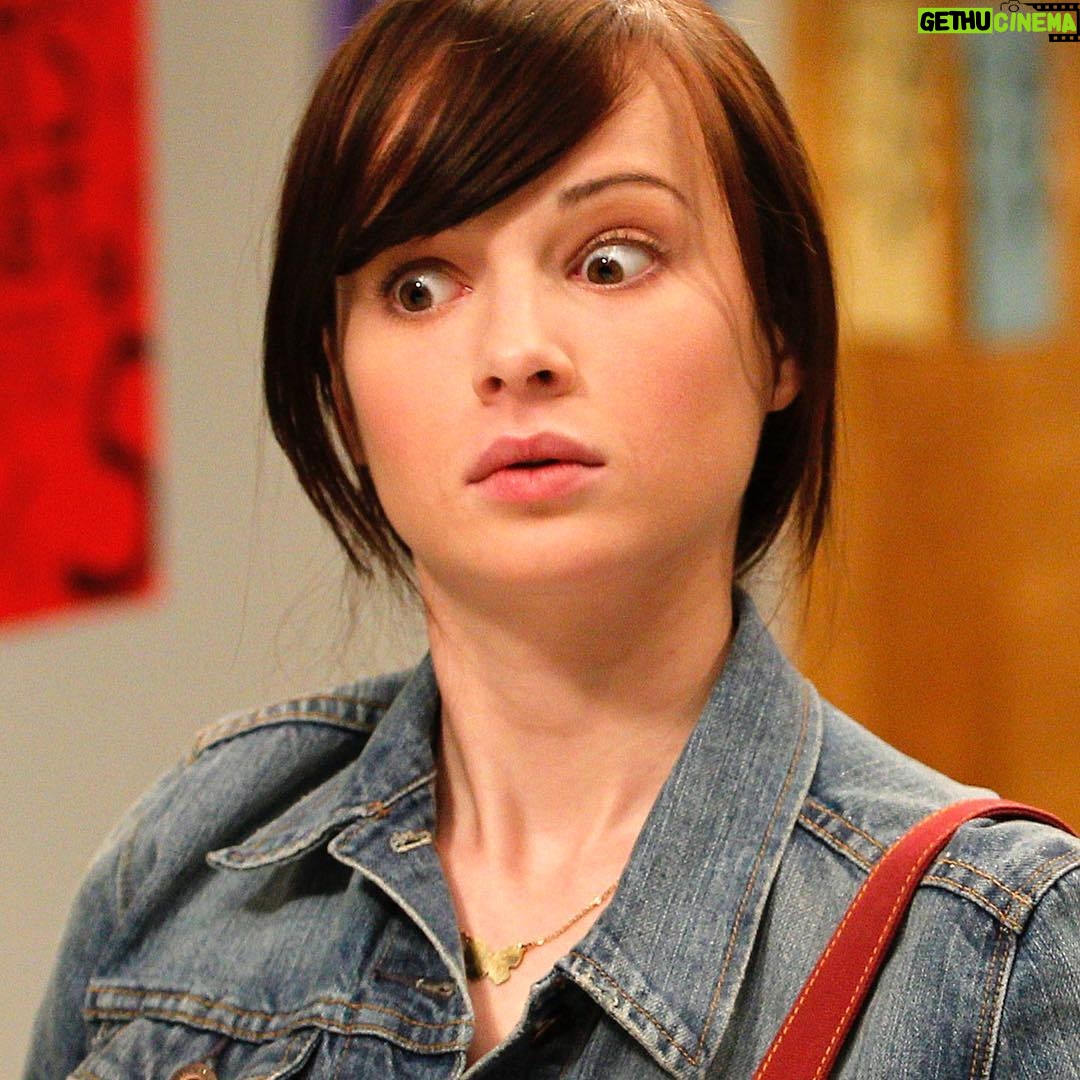 Ashley Rickards Instagram - Hahaha see tbt