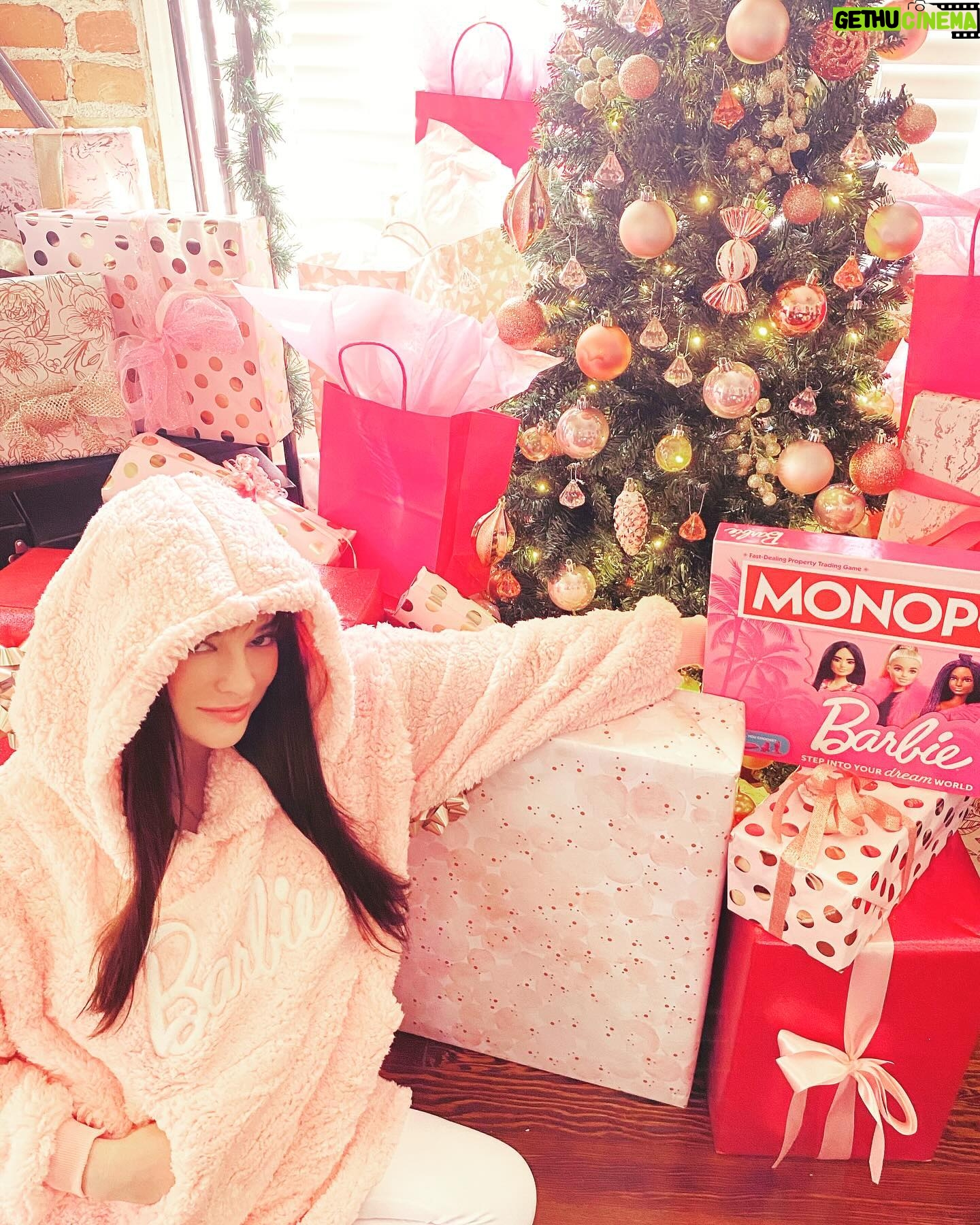 Ashley Rickards Instagram - Barbie Christmas haha. Spent the day with my friends and family… perfect day. 🩷🎄 #Barbie