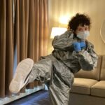 Ashley Rickards Instagram - Today I’ll show you how I maintain my fitness in quarantine including: what bulky items I wear, what household items I use and just a couple of very cool moves.