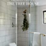Ashley Williams Instagram - @ashleywilliamsandcompany is a director, actress, and mom who found a 1970s home her and her family fell in love with. With the help of @alchemy_collective_ they created a “Tree House” of their dreams in LA. 📸 @public311design 📸 @we_are_kismet