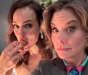 Ashley Williams Instagram - The kindest, funniest, most generous, talented humans who seem to (seriously I’m not exaggerating) get me? Like… my sense of humor, unflattering quirks, deep wounds, coffee order, need for electrolytes and long sleeves. We cried together and had each others backs and laughed so hard. I love you to the moon and back, my hallmark colleagues. Forever. 

Photo by @presleyannphoto @shutterstock @thats4ent #shutterstock @benjaminayres @paulcampbellofficial @autumn_reeser @nikdeloach @cindy_busby @brennanelliott2 @aliciawitty @theerincahill @taylorquinncole @awalkk35 @johnbrotherton @jonathandbennett @kimberleysustad @tyler_hynes @iamwillkemp @wesbrown225 @polahaha