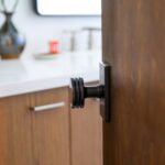 Ashley Williams Instagram - Years ago we rented a beautiful midcentury home where I first encountered Emtek hardware. I’d never thought before about how often I touch doorknobs and cabinet handles until I began ENJOYING TOUCHING THEM. The feel, the sturdiness, the bonus of a chic aethetic. So when we renovated our house we decided to use all Emtek — all their hardware is made to order in Southern California and infinitely customizable. I’m so glad i got to work with them and loooook at these pics! #emtekpartner @emtek_products @we_are_kismet