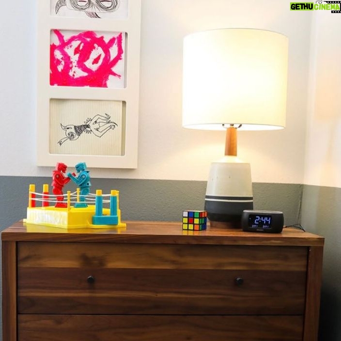 Ashley Williams Instagram - “My name’s Gus and I like small spaces,” my nine year old used to introduce himself to people this way. He loves reading, drawing, and “being cozy,” so when we considered designing a bedroom for him, the only answer was this mahogany treehouse vibe. We went to @roomandboard and had the best time designing exactly to his sensibility. He loves to sit at his desk and “imagine that I’m in the forest.” I’m obsessed with Room and Board’s sturdy, clean lined aesthetic and sometimes on stressful days I go hide in there myself. 😆 #homerenovation #kidsroom @we_are_kismet @alchemy_collective_ #roomreveal #ad
