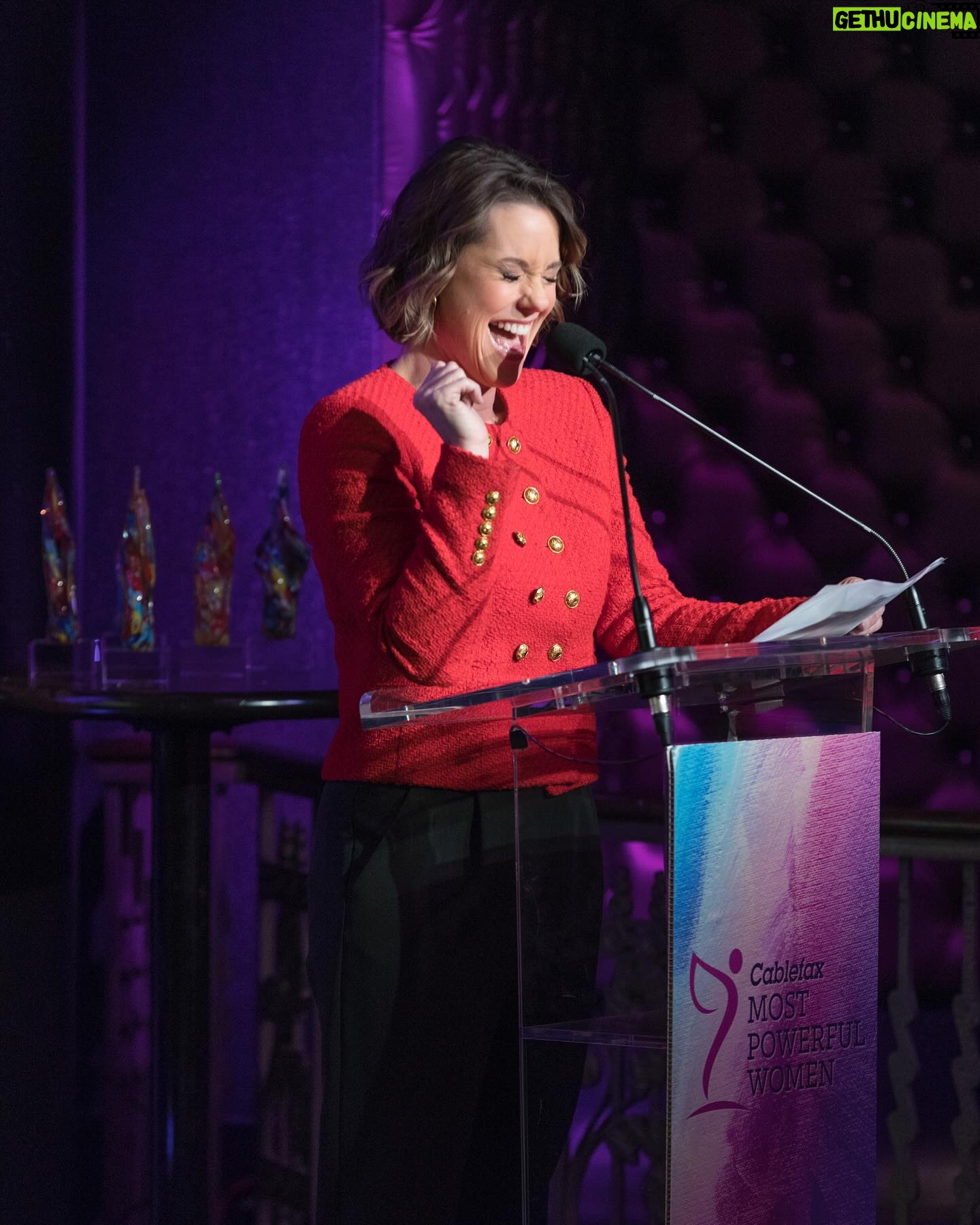 Ashley Williams Instagram - Team! I got to tell the story of starting Make Her Mark, my Women’s Directing Program at the @cablefax_official most Powerful Women Summit at the @edisonballroom in New York City! I was so proud. Cuz what an honor to talk amongst such a strong, dynamic group of women in front of all my industry colleagues being honored for their tremendous work. Huge congrats to @mrsjp24 and her unstoppable crew, special thanks to anniehowellpr for your constant wisdom, @poperandy for hashing out the details with me, @lauragainesanewname and @kellygarrettstere for putting up with my incessant emails, and @lisahdaly for saying yes. So excited for the women whose lives were changing and the movies they will elevate. #mostpowerfulwomen #makehermark @hallmarkchannel #womensupportingwomen #femalefilmmakerfriday @carolinesinno