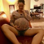 Ashley Williams Instagram – Throwback to just before my second baby. It’s still just totally mind blowing. I mean… the PHYSICS ALONE. 😅 #happymothersday