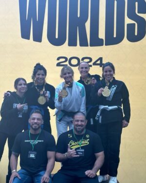 Ashley Yoder Instagram - It ain’t much but it’s honest work😂💀🙌🏽reallllly proud of our girls I know we missed @doykfam and her gold medal for the pic but way to go ladies🙏🏽♥️ me trying not to grab the gi is 🤣🤣🤣 thank you @rollpayments for always supporting me🔥