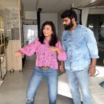 Ashmitha Instagram - It’s all fun and games till it happens to you 🤭 @jannu.sudhir #funny #telugumemes #funnytelugumemes #husband #wife #husbandandwife #helpingothers #us #ashtagged #ashtrixx #telugu #teluguactress #influencer #lol #jj #laugh #smile #happy #haha #instafun #couple #couplegoals #husbandgoals #hyderabad