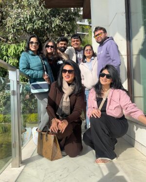 Ashmitha Instagram - Everything looks prettier in the hills 🤎🤍
SWIPE to the end to see the cutest picture of the day🐻

For those asking - Outfit @trenbee_ 

#vacation #mussorie #hills #hillstation #mountains #holiday #pretty #cute #love #fam #family #happy #yay #excited #smile #laugh #ashtrixx #telugu #teluguactress #influencer #teluguinfluencer #southindisninfluencer #coffee #brown