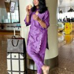 Ashmitha Instagram - Casually posing in vadapao 🍔 land in my easy breezy kurti set from @kuntunaath.in Check them out & grab before stocks run out 🩷
