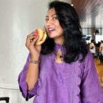 Ashmitha Instagram - Casually posing in vadapao 🍔 land in my easy breezy kurti set from @kuntunaath.in Check them out & grab before stocks run out 🩷
