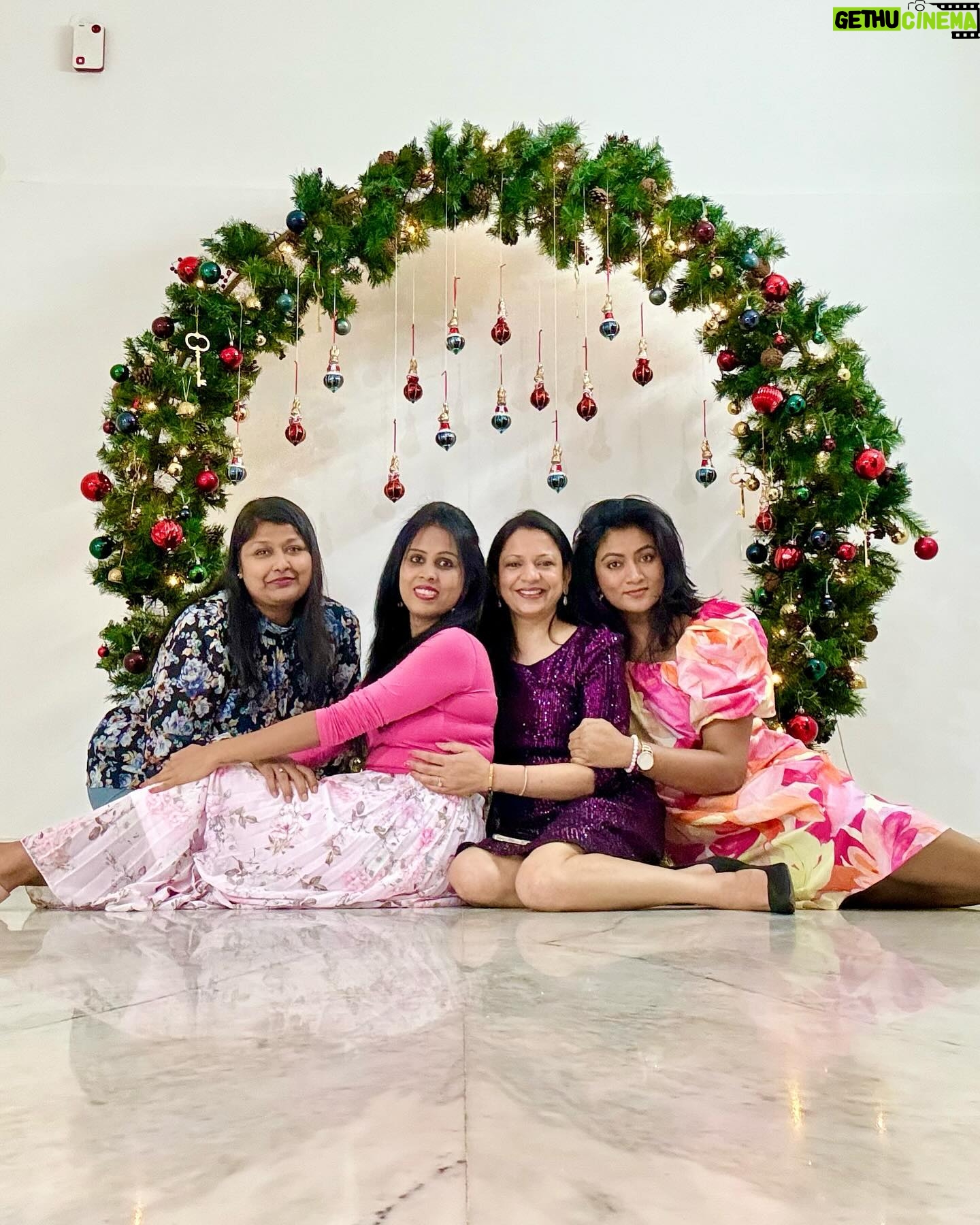 Ashmitha Instagram - Sometimes your girl friends are all that you need! #girls #friends #mygirls #friendship #schoolfriends #besties #love #new #happy #smile #cute #laugh #lol #sunset #smiles #bestfriends #us #ashtrixx #family #fam #newyear #2024 #cool #telugu #teluguactress #influencer