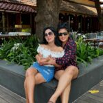 Ashmitha Instagram - Because tan lines will fade but memories won’t!!! @sumanmanney @nallaneetu @rashmi_sg @nupurajcs here’s to many more! #goa #friends #us #live #life #love #happiness #cute #ashtrixx #telugu #teluguactress #best #besties #school #pretty #hyderabad