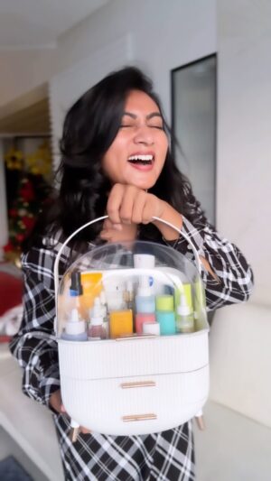 Ashmitha Instagram - All I want for Christmas…. I gifted to myself 🎄🎁
LINK IN BIO 😃 
DUST PROOF YOUR STUFF! 
#christmas #gift #myself #me #red #white #happy #present #ashtrixx #yay #cool #best #funny #telugu #teluguactress #makeup #skincare #influencer #contentcreator