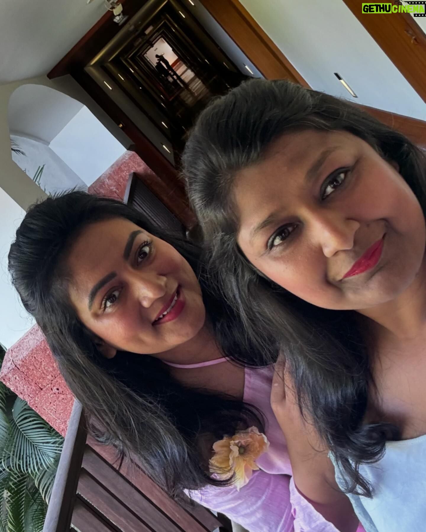 Ashmitha Instagram - Because tan lines will fade but memories won’t!!! @sumanmanney @nallaneetu @rashmi_sg @nupurajcs here’s to many more! #goa #friends #us #live #life #love #happiness #cute #ashtrixx #telugu #teluguactress #best #besties #school #pretty #hyderabad