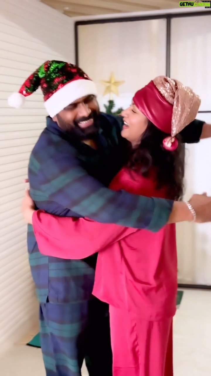 Ashmitha Instagram - That time of the year π²ππ² #december #happy #chirstmas #us #couple #couplegoals #funny #funnytelugumemes #telugu #actress #jj #lol #instafun #red #green #chistmastree #xmas #hyderabad #ashtrixx #influencer #smile #laugh #funnycouple #best #husband #wife #husbandandwife
