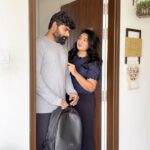 Ashmitha Instagram - క్షణం దూరం భరించటం కష్టం! @jannu.sudhir #WorkFromHomeCouples 👫🏽 #cheesy #couplegoals #funny #funnytelugumemes #husband #wife #husbandandwife #couple #married #life #lol #laugh #telugu #teluguactress #ashtrixx #jj #laugh #smile #reelitfeelit #feelitreelit #haha #jokes #love #happy #telugucinema #contentcreator #vlog #ashtaggedsudhir #us