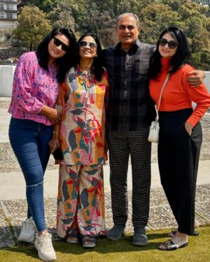 Ashmitha Instagram - Lifelines 😃

#vacation #mussorie #hills #hillstation #mountains #holiday #pretty #cute #love #fam #family #happy #yay #sunset #smile #laugh #ashtrixx #telugu #teluguactress #influencer #teluguinfluencer #southindisninfluencer #coffee #pink #green #cool #cold #weather #beautiful #flowers