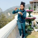 Ashmitha Instagram - We made huge deposits in our memory bank this vacation! Swipe right to the last - it’s compulsory to do this during a mountain vacation 🍜 #vacation #mussorie #hills #hillstation #mountains #holiday #pretty #cute #love #fam #family #happy #yay #sunset #smile #laugh #ashtrixx #telugu #teluguactress #influencer #teluguinfluencer #southindisninfluencer #coffee #brown #green #cool #cold #weather #beautiful #flowers