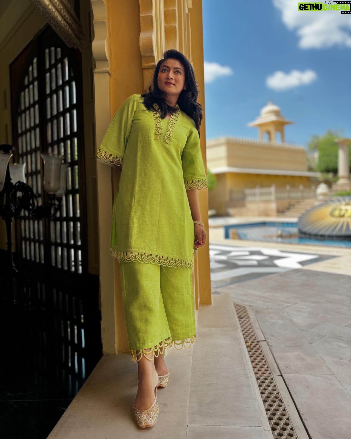 Ashmitha Instagram - If I was a parrot 🦜 Wearing this vibrant kurta set from @kuntunaath.in Easy breezy & happy #summer #summerfits #coordset #indianbrand #supportsmallbusiness #pretty #green #yellow #chanderi #shine #best #kuntunaath #love #fashion #happy #smile #funny #wow #hyderabad #ashtrixx #gifted
