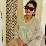 Ashmitha Instagram – Style tip – accessorise with appropriate jewelry & take an outfit from wow to WOWW!
Wearing exquisite & realistic glistening polki set from @shopriyaaofficial ➡️ swipe for closer look
I highly recommend you to check their page @shopriyaaofficial for exceptional real looking quality peices & affordable jewelry for all occasions 😍
#jewel #jewelry #polki #hyderabad #ashtrixx #telugu #teluguactress #shop #designer #telugu #teluguactress #wedding #weddingseason #traditional #ethnicwear #indian #indianjewellery #polkijewellery #shopriyaaofficial #weddingguest #weddingguestlook #pastel #mintgreen #udaipur #explore #explorepage