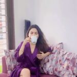 Ashna Kishore Instagram - Aisa to bilkul nahi ho sakta😏😂 #AshnaKishore #reels #funny #relatable #marriage #couple #reelsinstagram #reelitfeelit #trend #viral #explore #explorepage #viralvideos #viralaudio #trendingreels #husband #wife #indian #comedy #laughter #laugh #relationships #fy #fyp #foryou #justforfun #him #her #couplegoals #tag