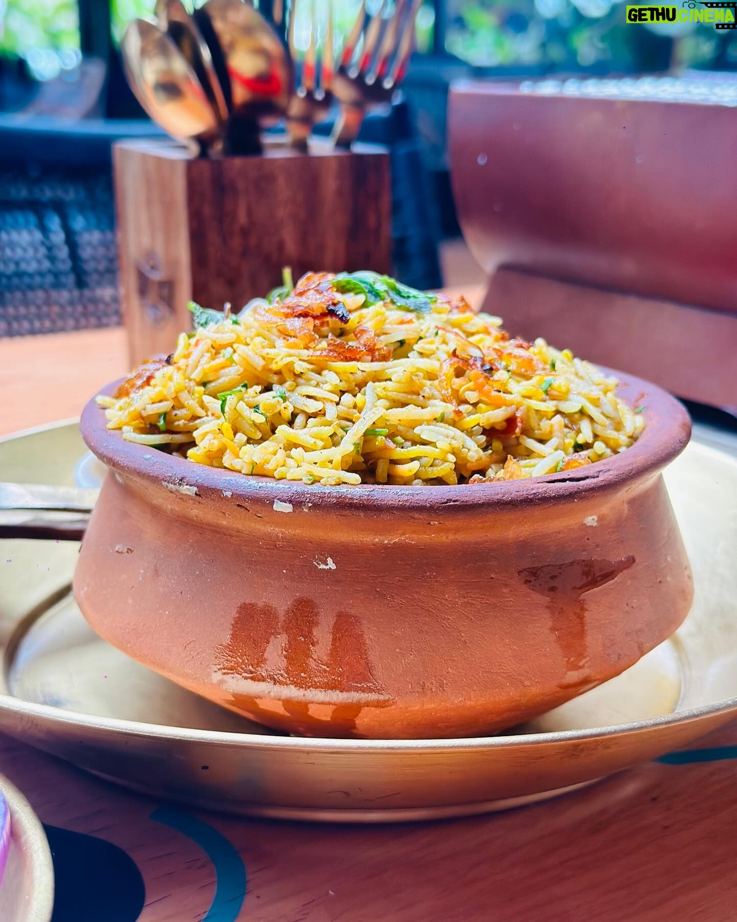 Ashna Kishore Instagram - Cheers to the good food, good mood & the great vibe ! @chhuparustam.goa πβ¨π₯β€οΈπ½οΈ #Hosted #AshnaKishore @buzzbetter.india @guptashwetapuri @sandeep_starshine #insta #instagood #goa #vacation #goadiaries #travel #travelgram #traveler #hellogoa #traveldiaries #goatourism #goavibes #trend #trending #viral #explore #explorepage #fy #fyp #foryou #goafood #food #collaboration #goavibe #love #happiness