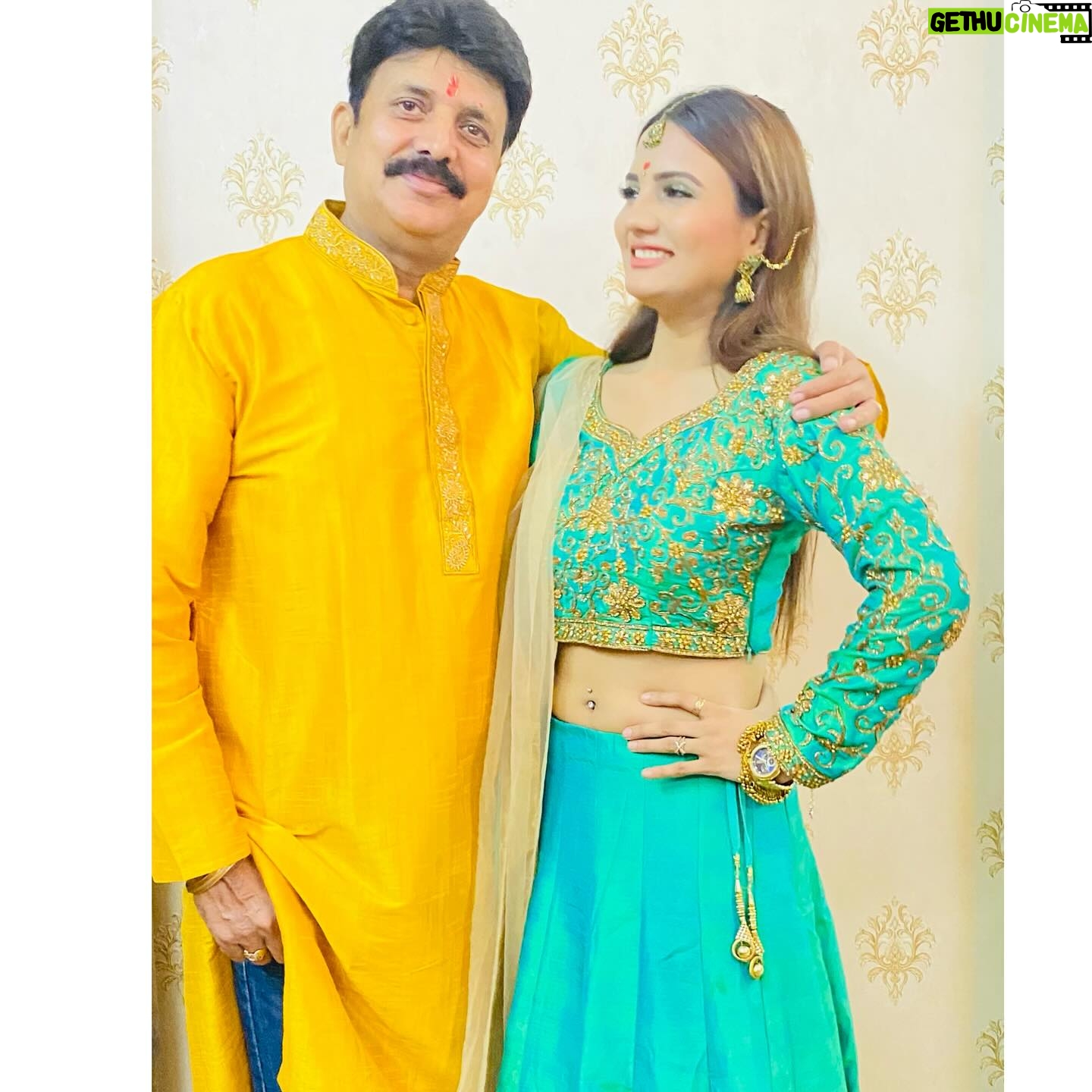 Ashna Kishore Instagram - From rocking the 80s to still shining in 2024, that’s my dad, a true music legend! Nothing but gratitude for you. Happy birthday Father Saab, I love you ❤️🧿😇🎂🥳✨