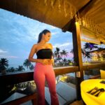 Ashna Kishore Instagram - Out of sight but on your mind ! 👅 📍- @slique.beachclub