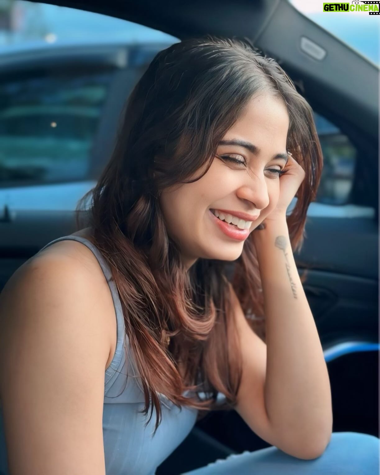 Ashvini Jegathesan Instagram - Find joy in being uniquely you 💋 #foryoupage #loveyourself #foryou