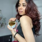 Ashvini Jegathesan Instagram - Brightening body scrub made from pure salt mixed with natural tamarind . This gentle body scrub helps to lighten the skin tone . Creates a great fragrance, refreshes the body and skin and brighten the skin naturally 💯✨ Dm @belovedskincare.my for further details and check them out for more skincare products !