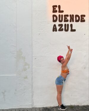 Asia Ortega Instagram - 🌺🪨🌊DUENDES, PEDRÁ’S Y BUGAMBILLAS🌸✨🏝️