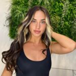Asia Ortega Instagram – “Con su larga cola, por su verde sala”
@marcelomachadoestilista 💇🏽‍♀️