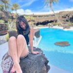 Asia Ortega Instagram – Siempre traes el hogar a mi cuando trabajo fuera🏝️🌋😱❤️ @adrybilly