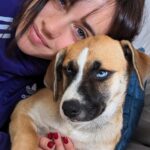 Asia Ortega Instagram – ✨CHILLIN✨ a llegado a casa para llenar corazones. Kayser ya vive con su hermana🐾 y nosotros @adrybilly junto la hija adoptiva 🤍 más guapa
#adopta #adoptanocompres