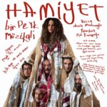 Aslı İnandık Instagram – Hamiyet. Gerçek bir hayat hikayesi @irfanpeyk ın çocukluğundan çıktı, @tipsizbelliki nin sihirli kalemiyle buluştu. Işıl Kasapoğlu rejisi, Peyk grubunun olağanüstü şarkıları ve sahne üstünde beraber oynamaktan gurur duyduğum oyuncularla beraber göz bebeğimiz haline geldi. Biz provalara başladığımızda Eylül ortasıydı. Aylar geçti, bizim heyecanımız geçmedi, üstüne daha da arttı. Festivalde iki oyun, üstüne bir DasDas oyunu derken şimdi neredeyse geldik Uniq’te galamızı yapacağımız güne! Resmen gün sayıyoruz. Size buradan duyurmuş olayım; merak eden , izlemek isteyenler , ağlamalara doyamadık az daha ağlayalım diyenler için :) Hamiyet 10 Ocak’ta Uniq’te! Biletler biletix’te!