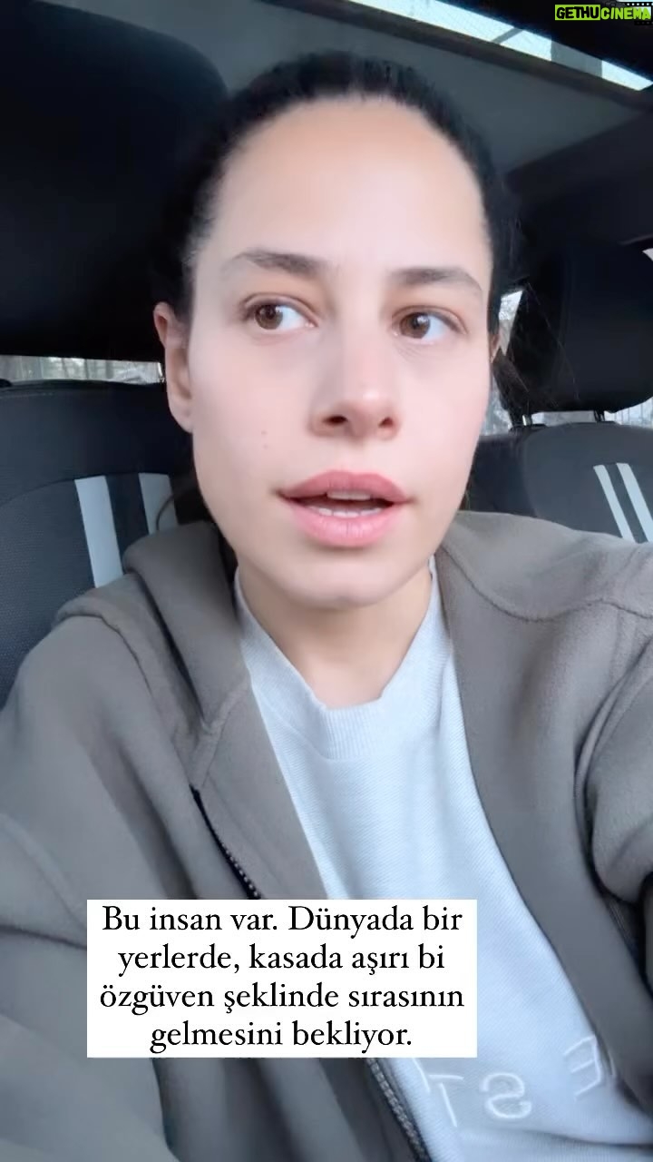 Aslı İnandık - 23K Likes - Hayatta bazı terimleri aşırı iyi bilmenin getirdiği özgüven neden