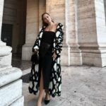 Aslı İnandık Instagram - Doğduğum gündür bugün! 22 yaşımın hakkını vereceğim, aklınız kalmasın. 🎂 -kutlayan herkese teşekkür ediyor, kutlamayanlarla ilişiği kesiyorum, yükselenim akrep malum 😈-