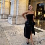 Aslı İnandık Instagram – Doğduğum gündür bugün! 22 yaşımın hakkını vereceğim, aklınız kalmasın. 🎂 -kutlayan herkese teşekkür ediyor, kutlamayanlarla ilişiği kesiyorum, yükselenim akrep malum 😈-