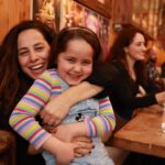 Aslı İnandık Instagram – Yeğen nasıl sevilir. Aha böyle sevilir.